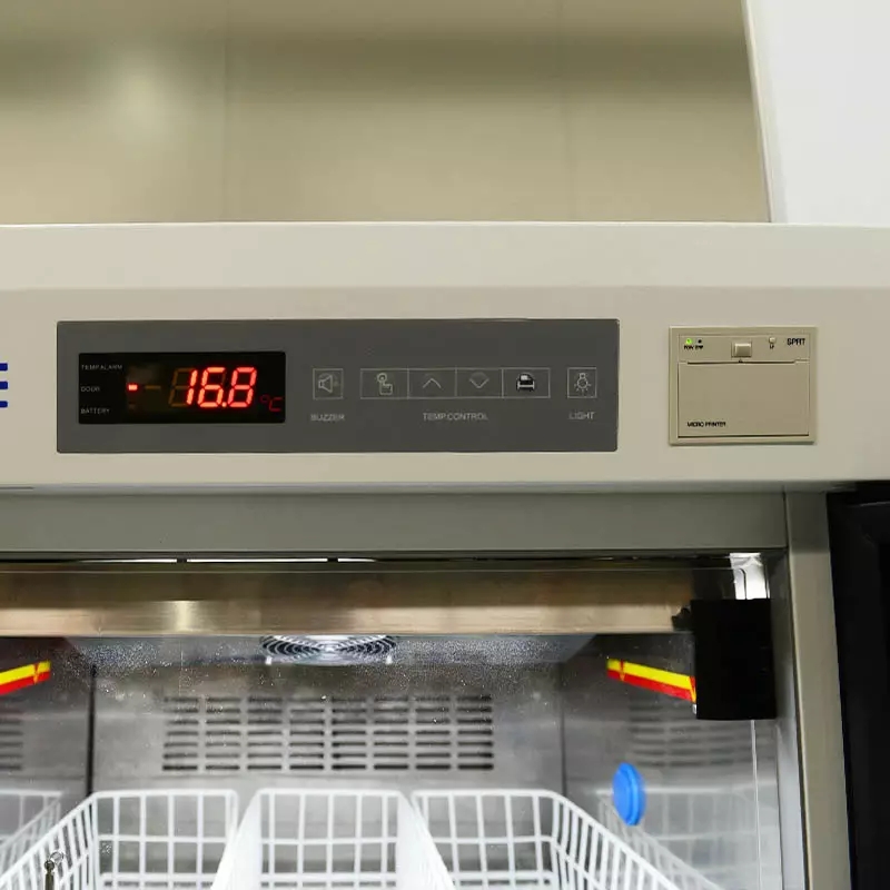 2021 New Style Deep Freezer For Laboratory Price – OLABO China 4 Degree 356L Blood Bank Refrigerator – OLABO detail pictures